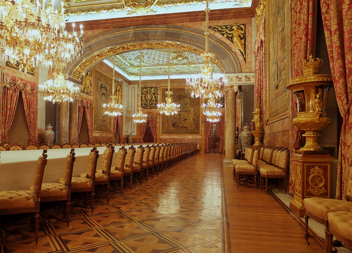 Madrid Royal Palace: Visit the Largest Palace in Europe