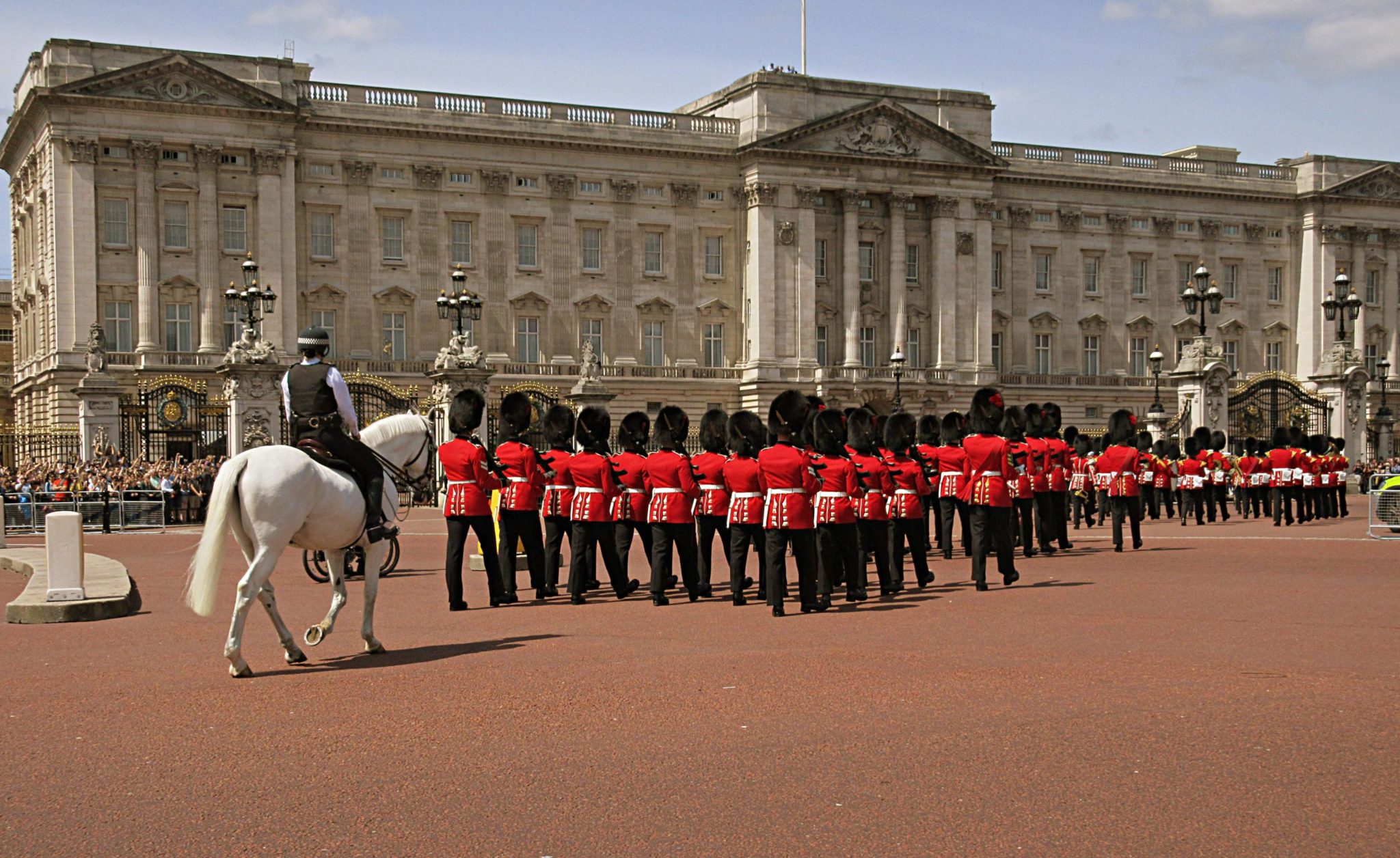Buckingham Palace: Queen Elizabeth’s Summer Home