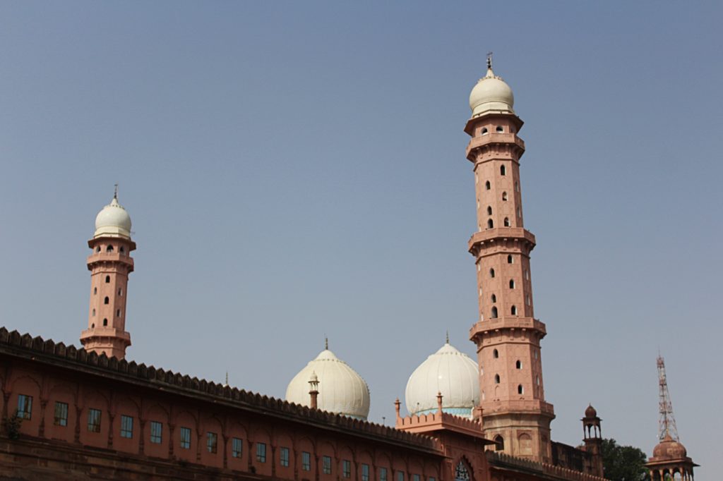 Taj-Ul-Masajid 18 storey minarets