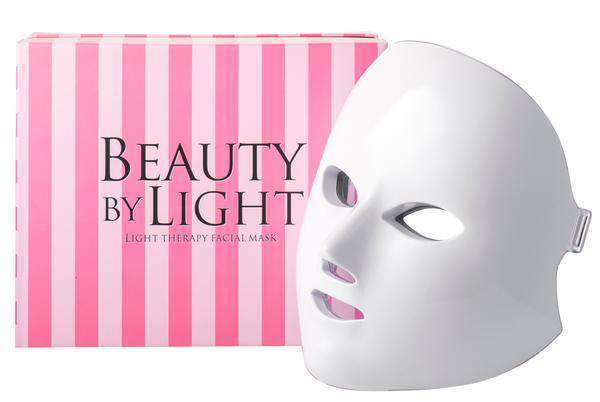 A Light Therapy Facial Mask Perfect For Your Skin