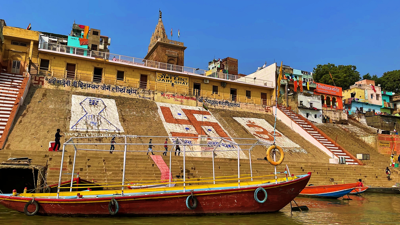 An Insider’s Guide to Exploring Jain Ghat in Varanasi