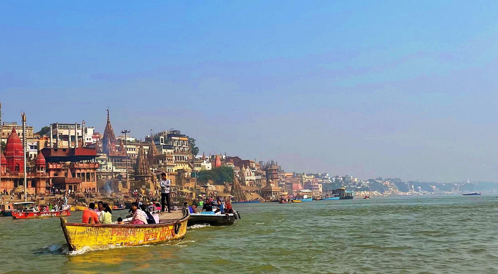 Get to Know Varanasi’s Magnificent Scindia Ghat