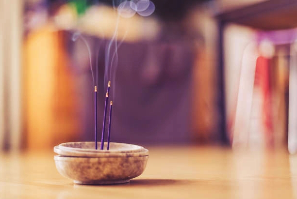 Best Incense To Light in Summer